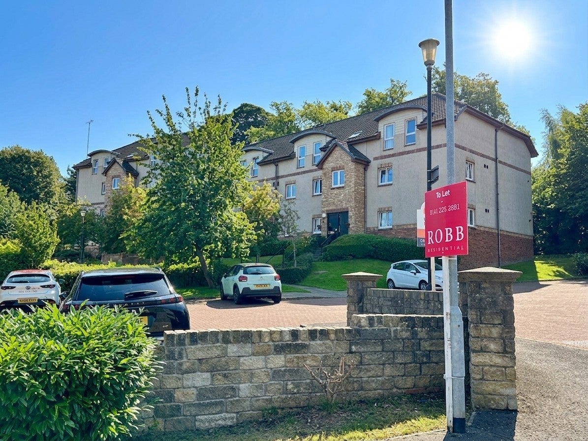 Flat Stoneside Drive in Glasgow