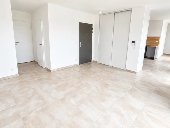 Flat Rue Maxime Guillot in Chenôve