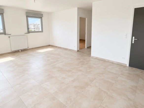 Flat Rue Maxime Guillot in Chenôve