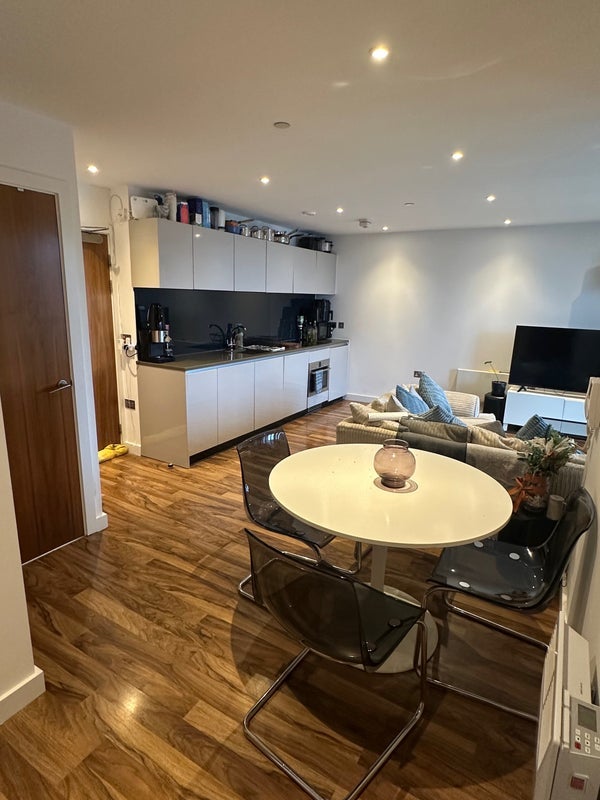 Room Munday Street in Manchester