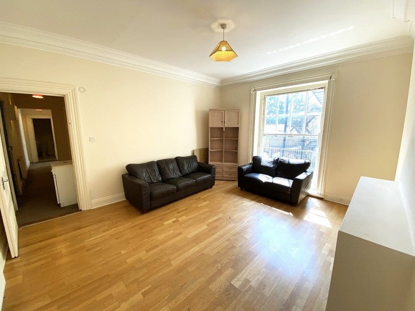 Flat St Edward's Road in Portsmouth