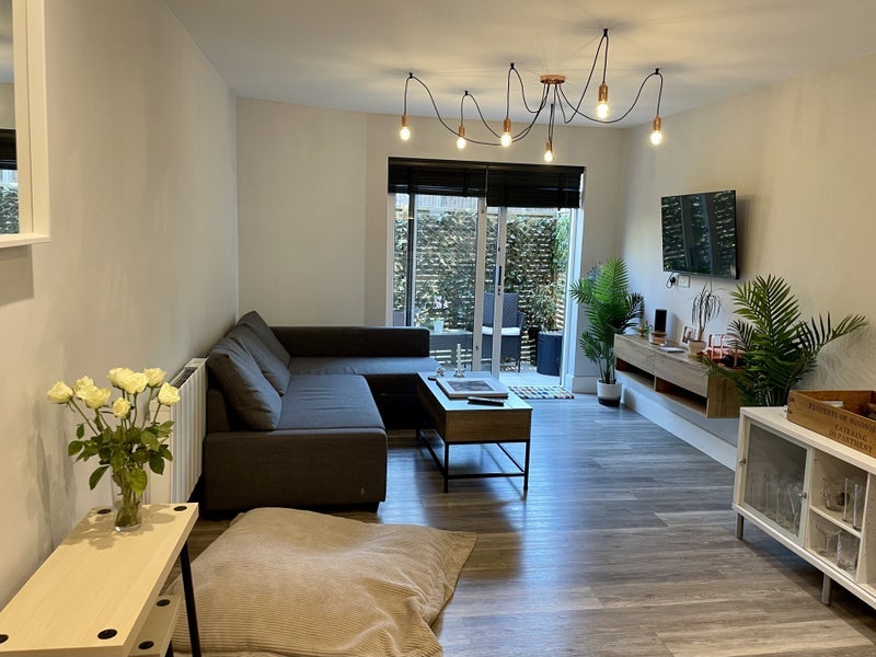 Room The Limes in Oakley Green