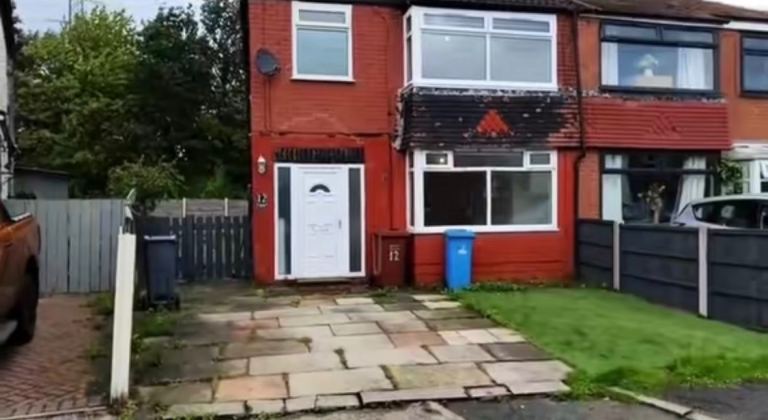 House Inverness Avenue in Manchester
