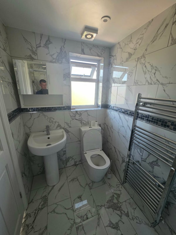 Room Kynaston Avenue in Greater London