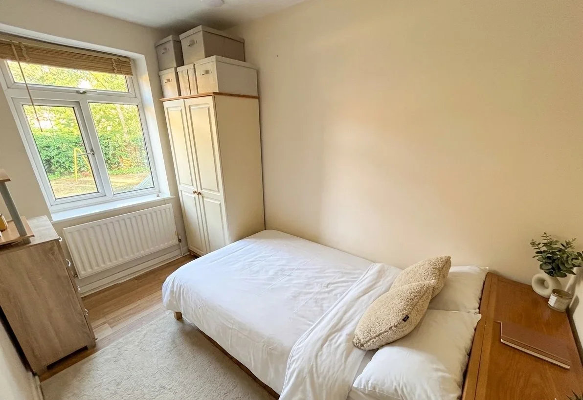Room Clapham Road Estate in Greater London