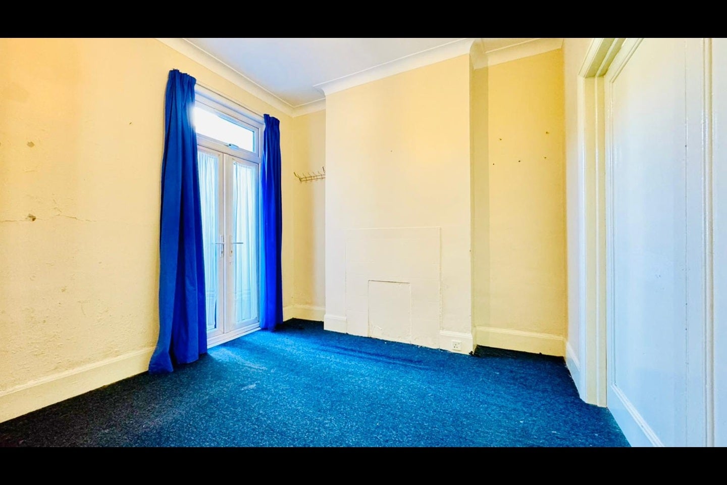 House De Vere Gardens in Greater London