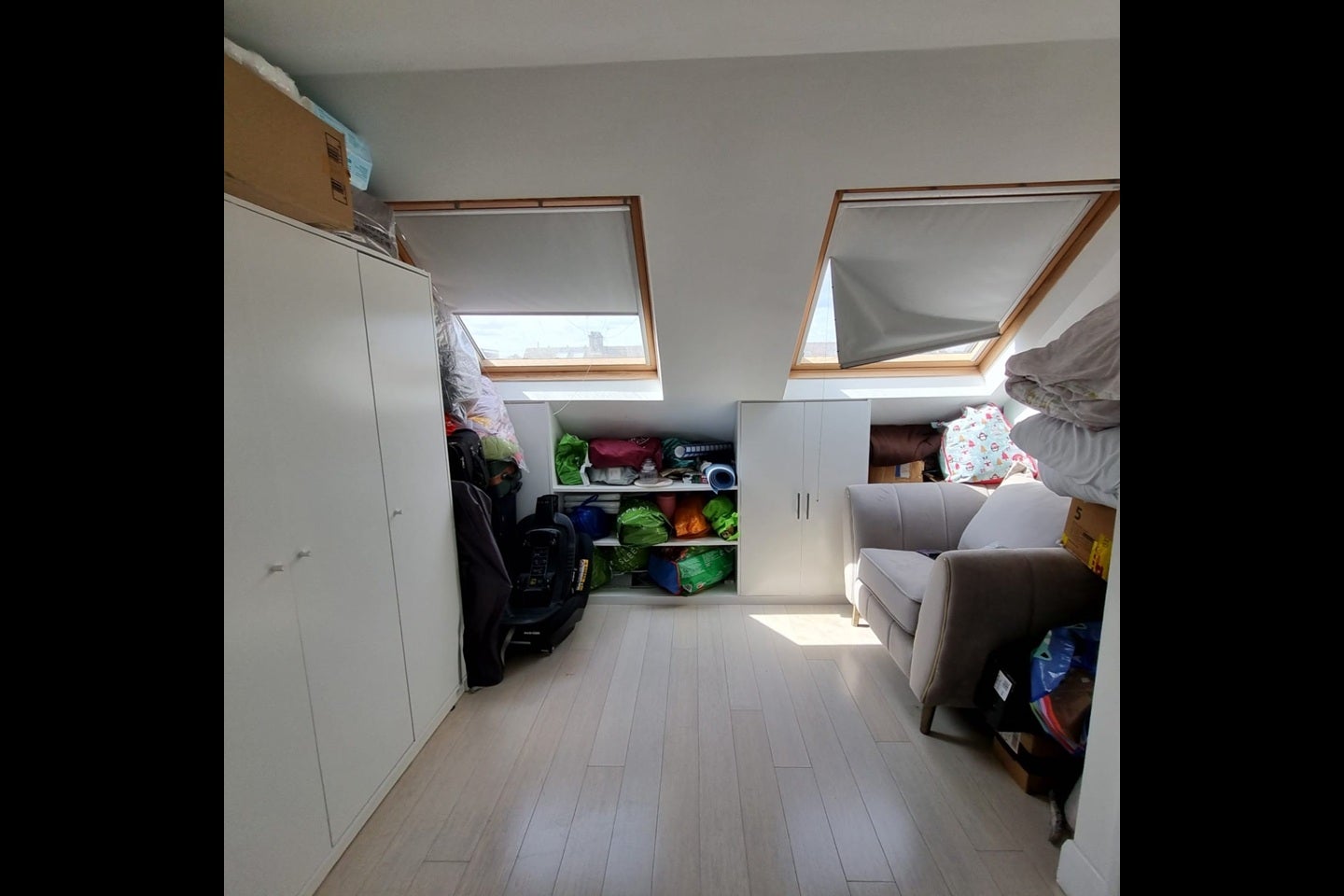 Room Lincoln Avenue in Greater London