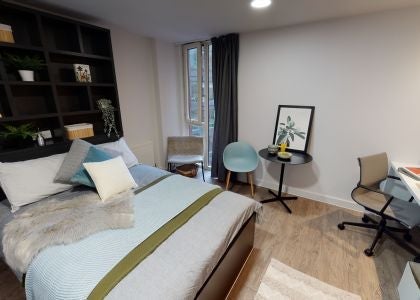 Room Silicon Way in Greater London