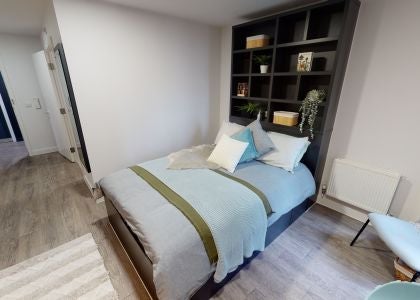 Room Silicon Way in Greater London