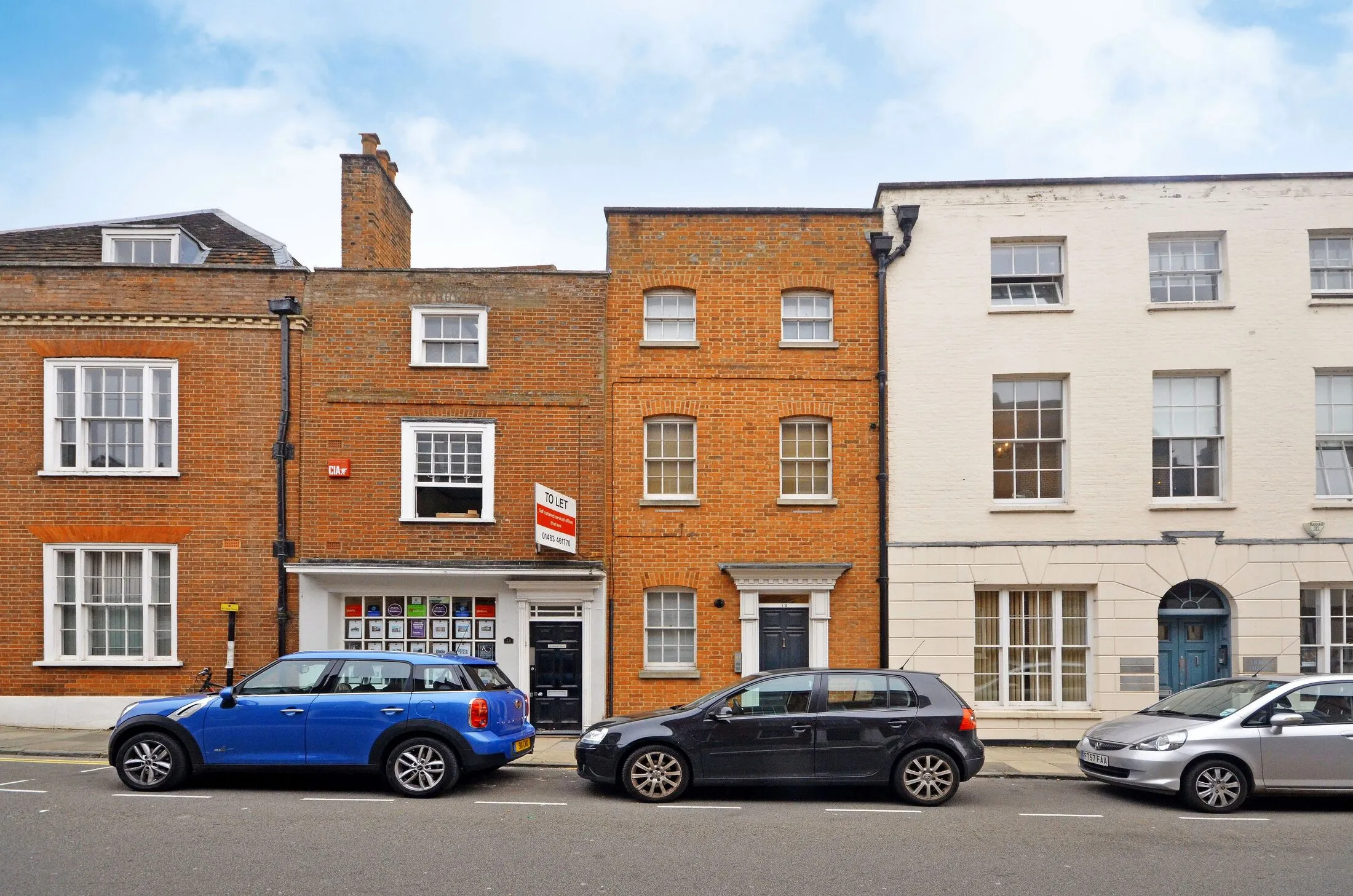 Flat Millbrook in Guildford