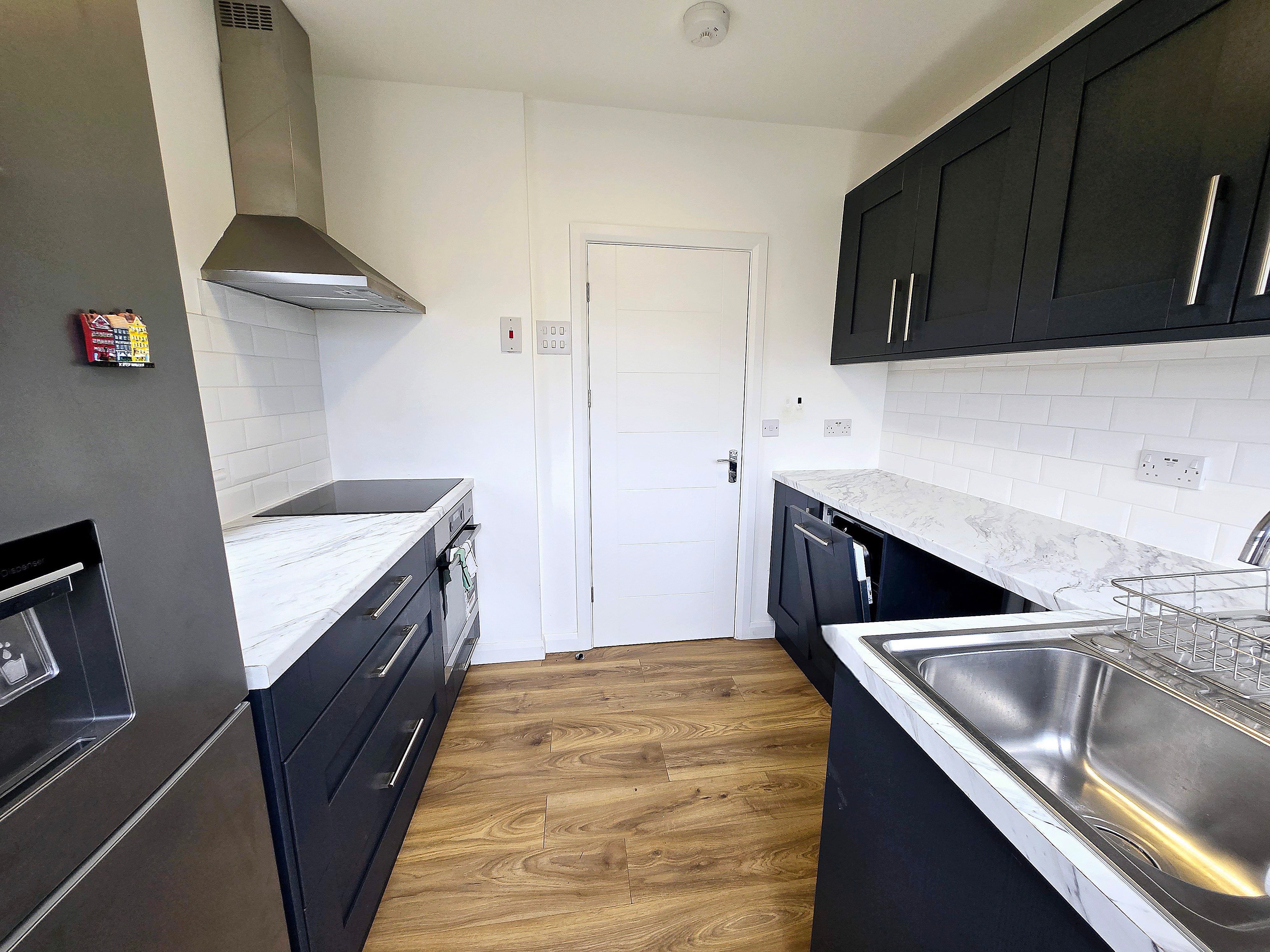 House Wingfield Way in Greater London
