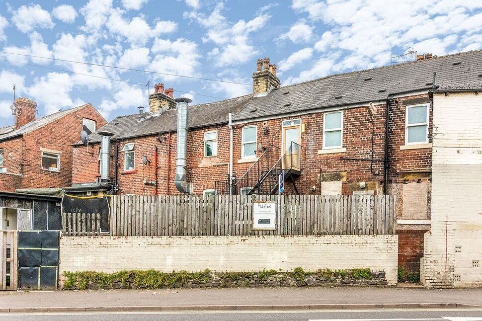 Flat Middlewood Road in Sheffield