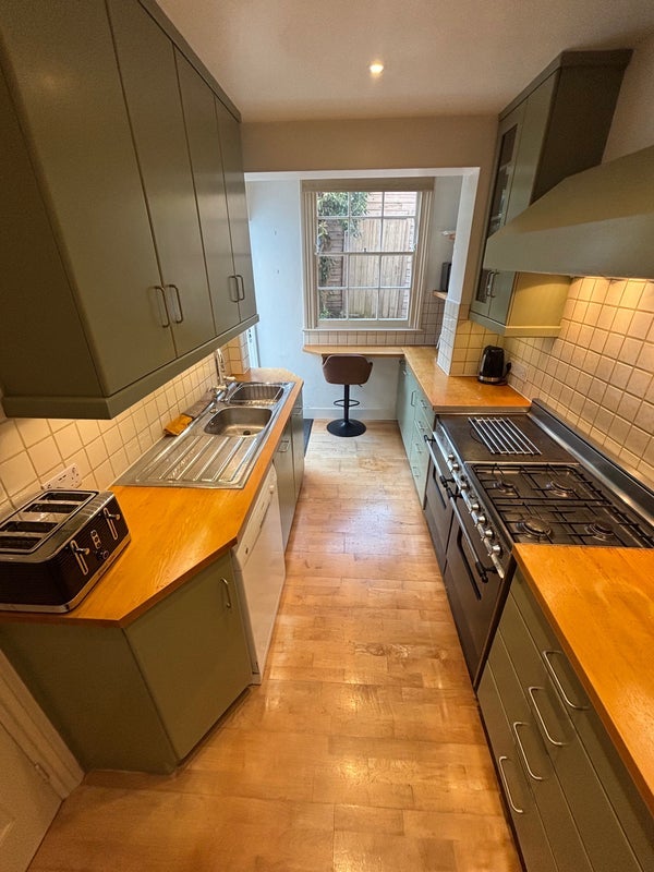 Flat Cambridge Grove in Greater London