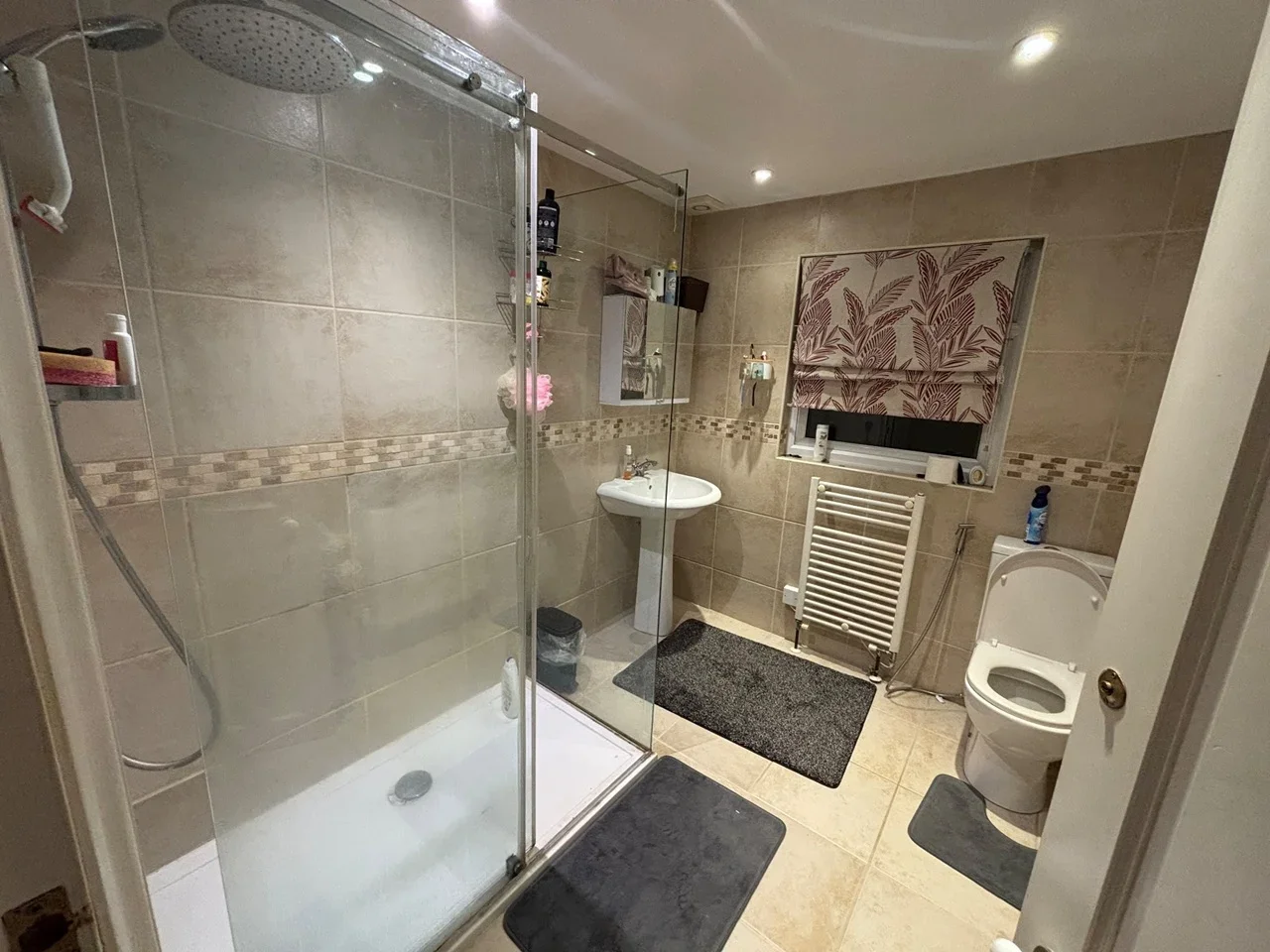Room Berryscroft Road in Borough of Spelthorne