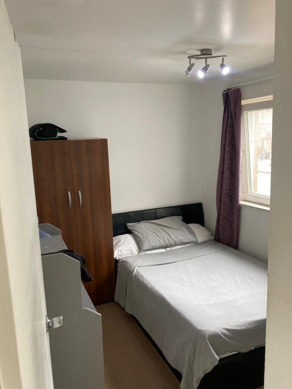 Room Cyclops Mews in Greater London
