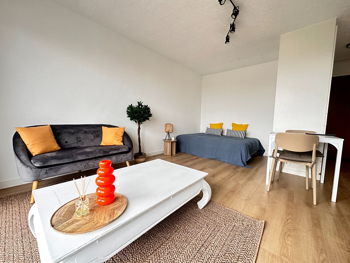 Flat Place Hottinguer in Combs-la-Ville