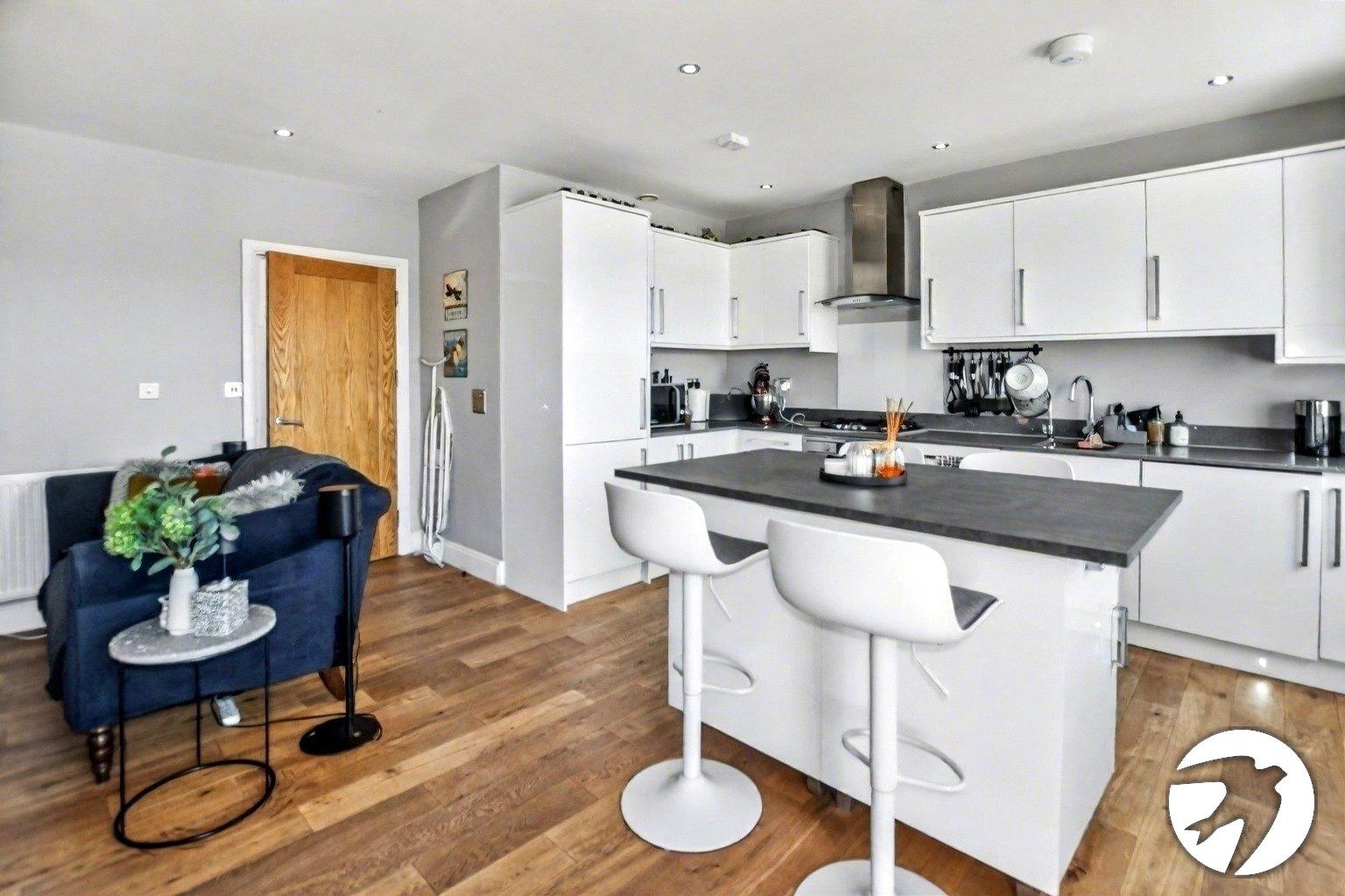 Flat Upper Wickham Lane in Greater London
