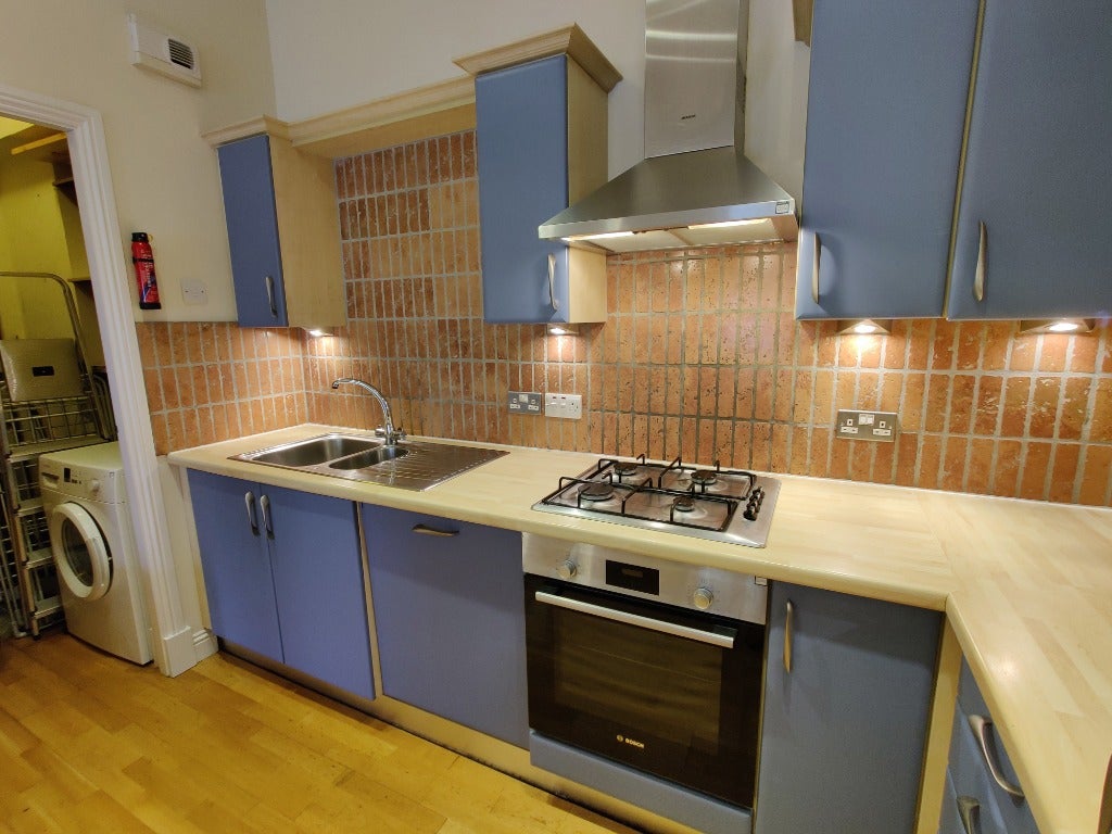 Flat Hermand Street in City of Edinburgh