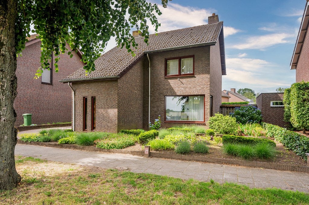 Huis Maasweg-West 4 in Neer