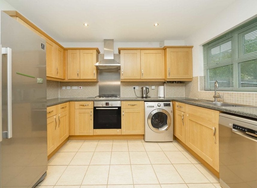 House De Havilland Road in Greater London