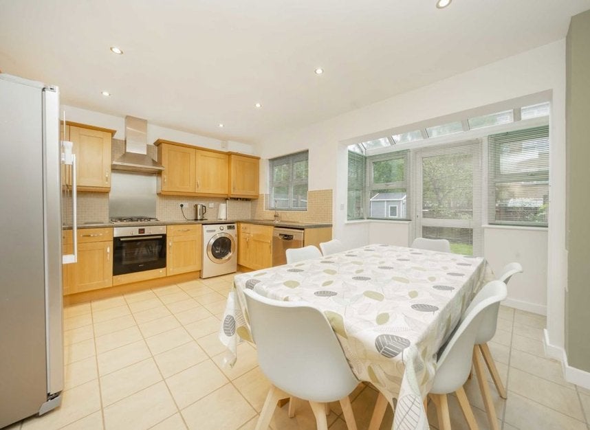 House De Havilland Road in Greater London