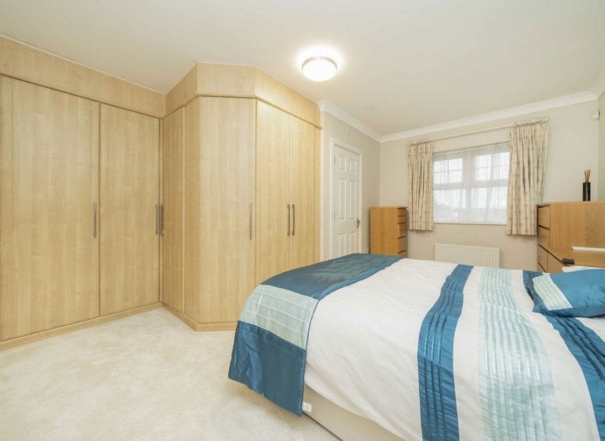 House De Havilland Road in Greater London
