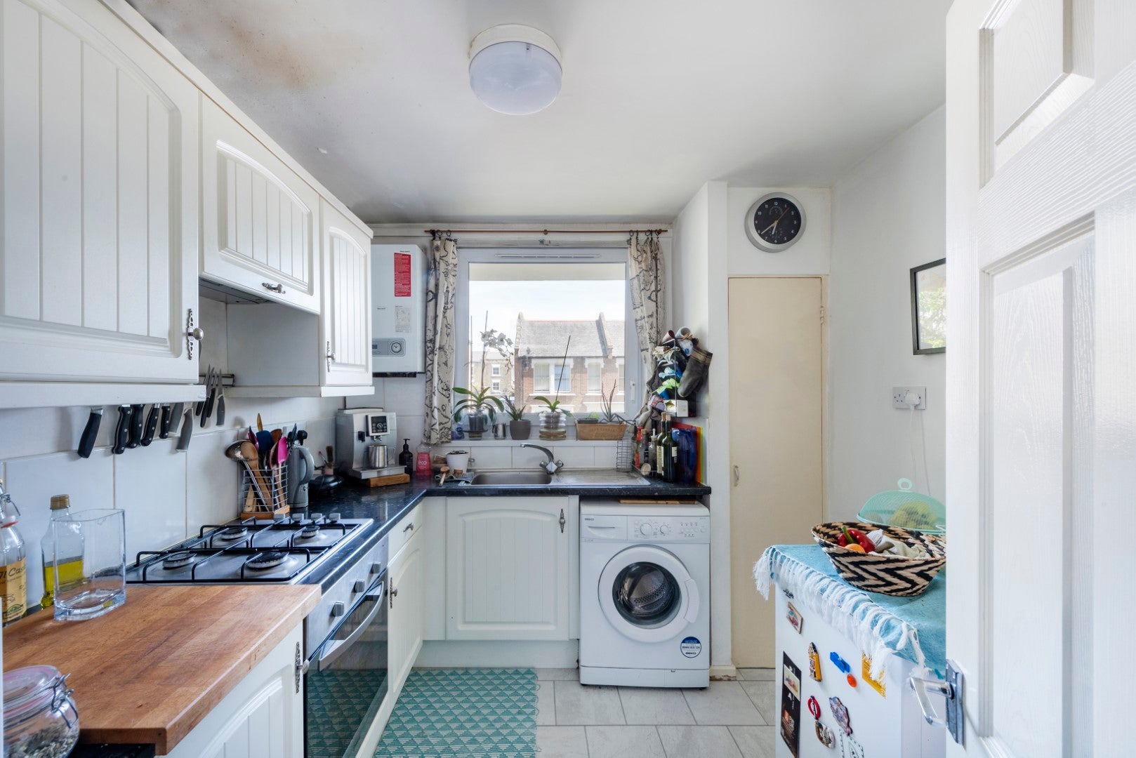 Flat Cottage Grove in Greater London