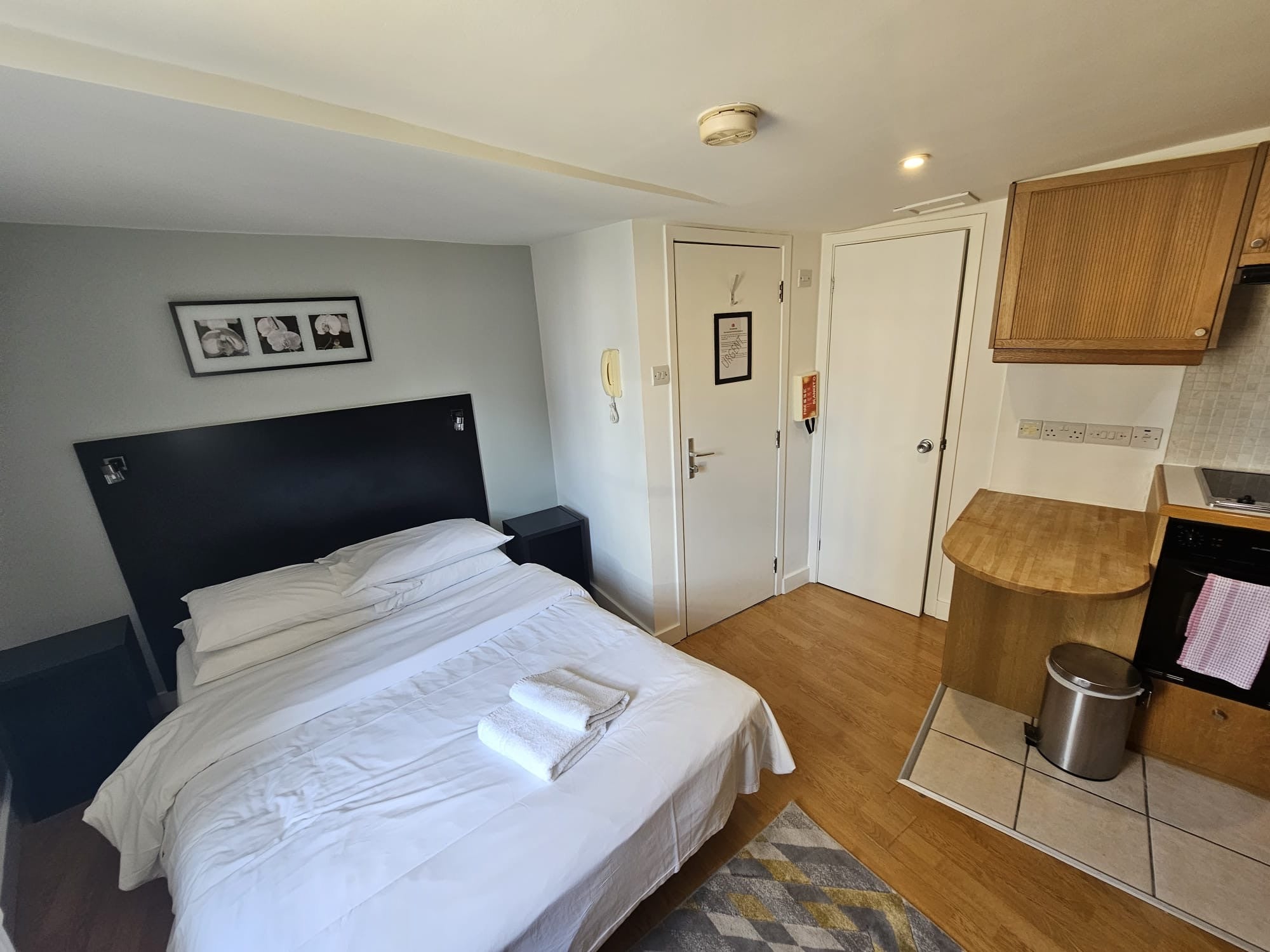 Flat Cartwright Gardens in Greater London