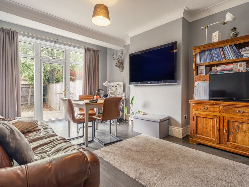 Room Layfield Road in Newcastle upon Tyne