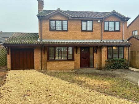 House Quantock Close in Barton Seagrave