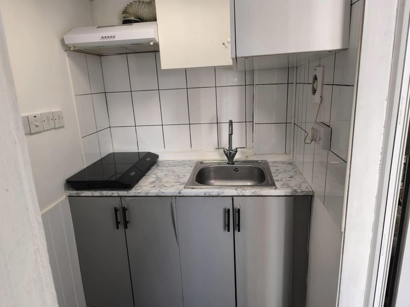 Room Downland Drive in Crawley