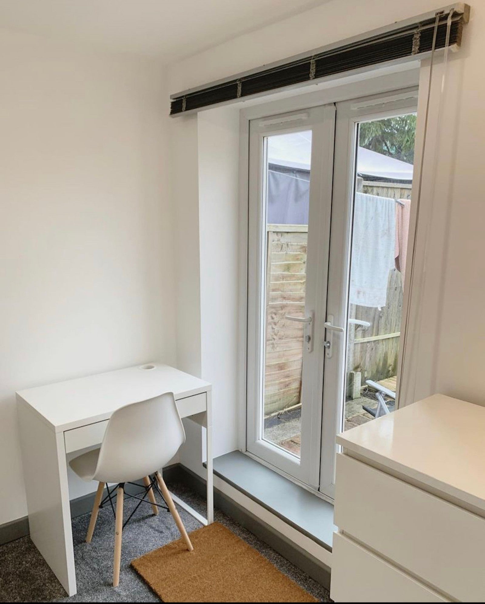 Room Desborough Park Road in High Wycombe
