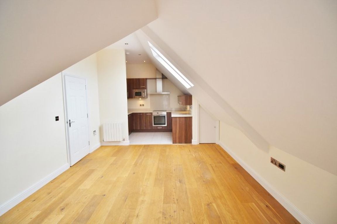 Flat Pembroke Road in Sevenoaks