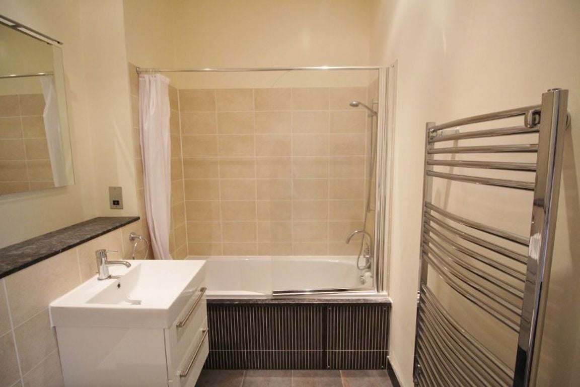Flat Pembroke Road in Sevenoaks