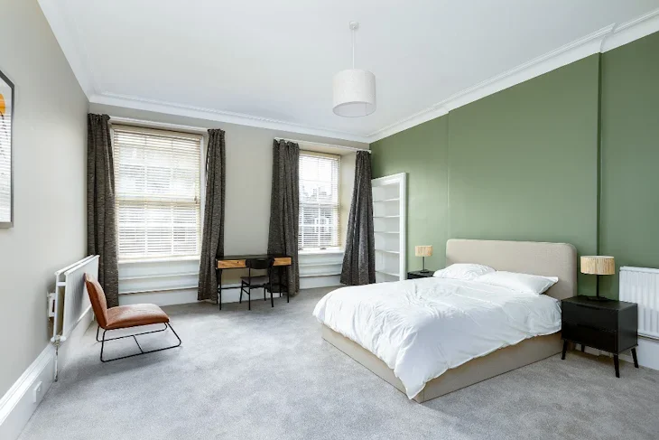 Flat Manor Place in City of Edinburgh