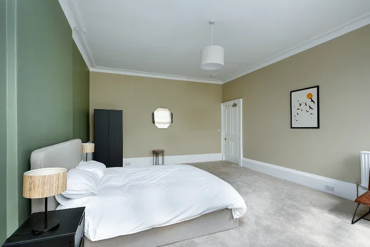 Flat Manor Place in City of Edinburgh