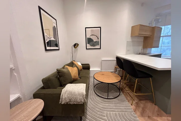 Flat Manor Place in City of Edinburgh