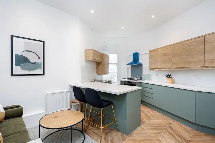 Flat Manor Place in City of Edinburgh