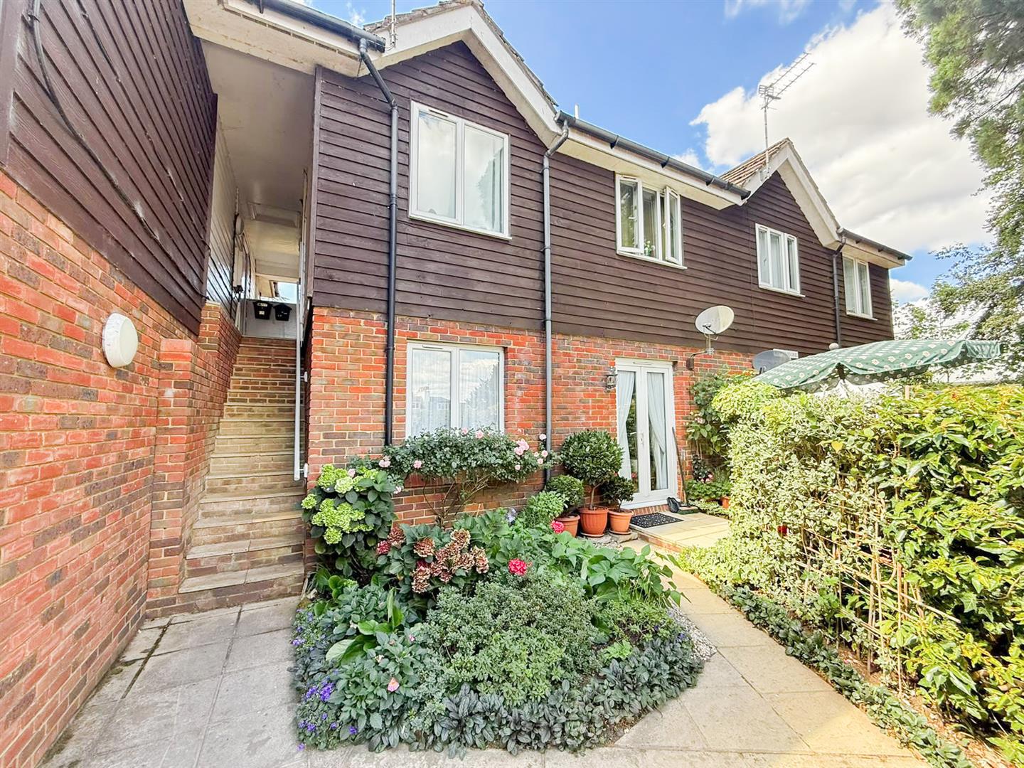 Flat New Town in Wealden