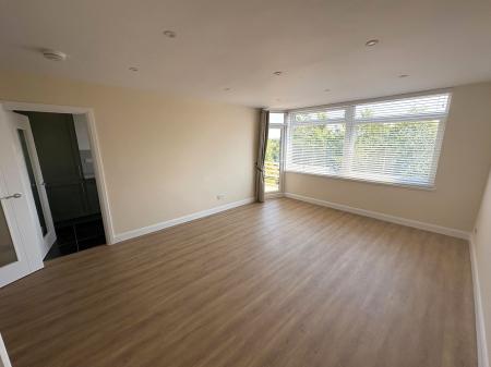 Flat Newbold Terrace East in Royal Leamington Spa