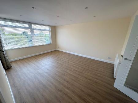 Flat Newbold Terrace East in Royal Leamington Spa