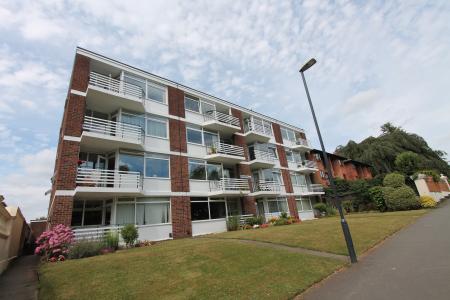 Flat Newbold Terrace East in Royal Leamington Spa