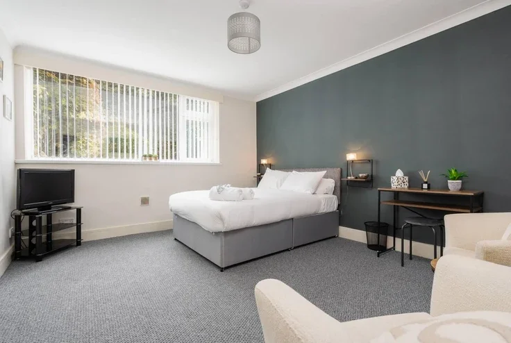 Flat Woolton Road in Liverpool