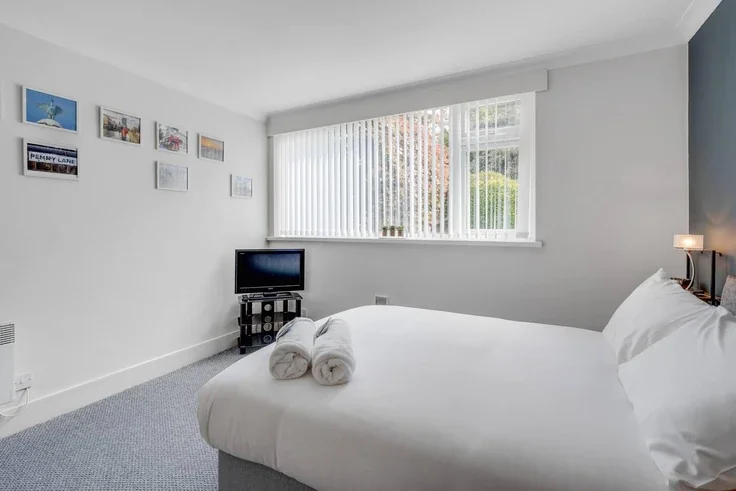 Flat Woolton Road in Liverpool