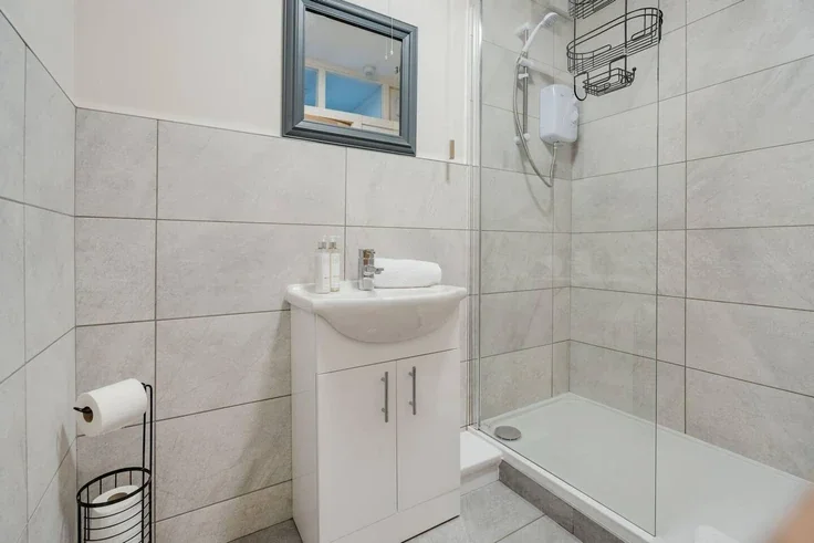 Flat Woolton Road in Liverpool