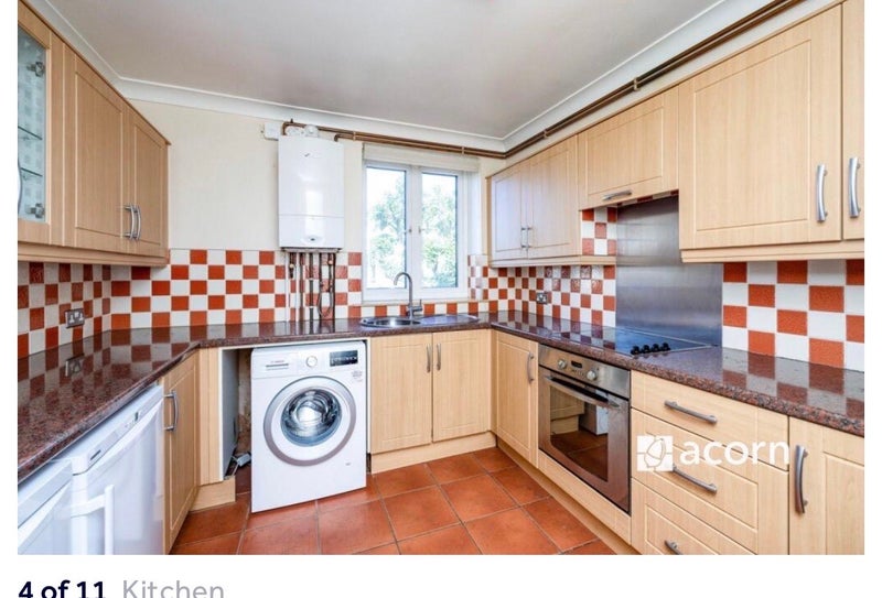 Room Rouel Road in Greater London