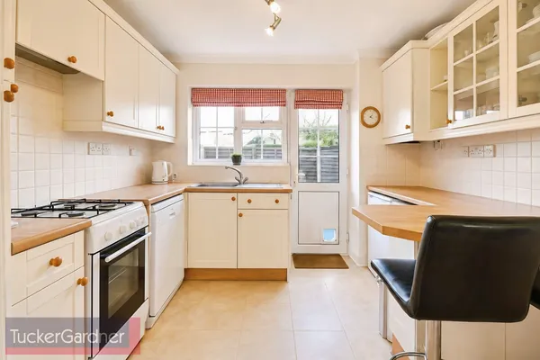 House Sterndale Close in Cambridge