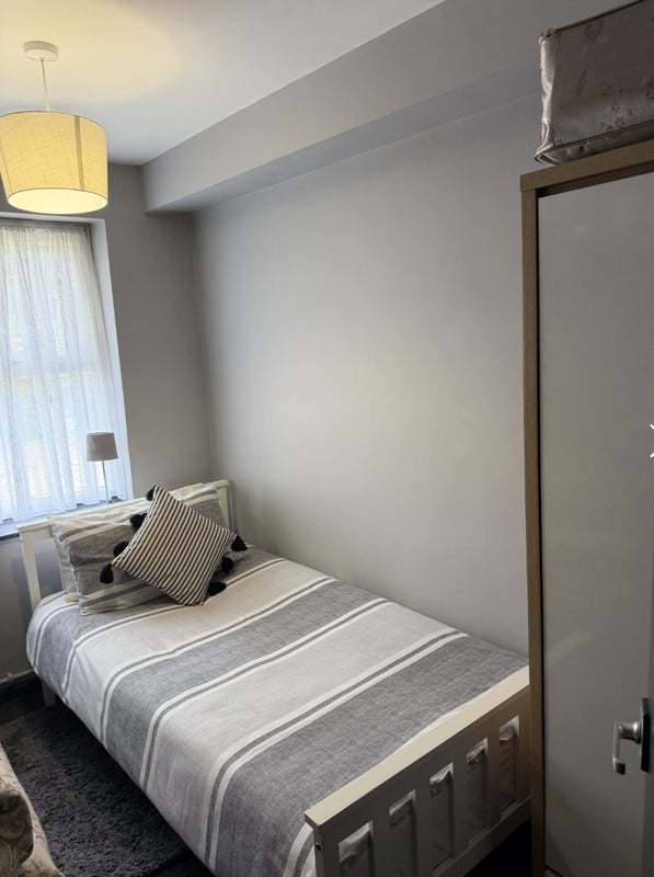 Flat Ravensdene Court in Nottingham