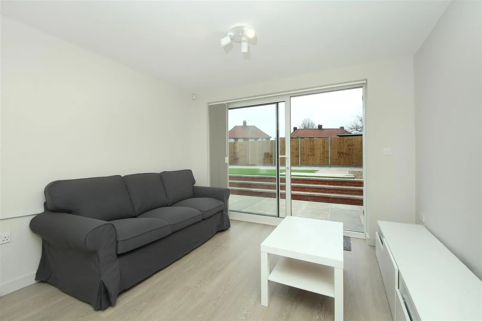 Flat Noel Road in Greater London