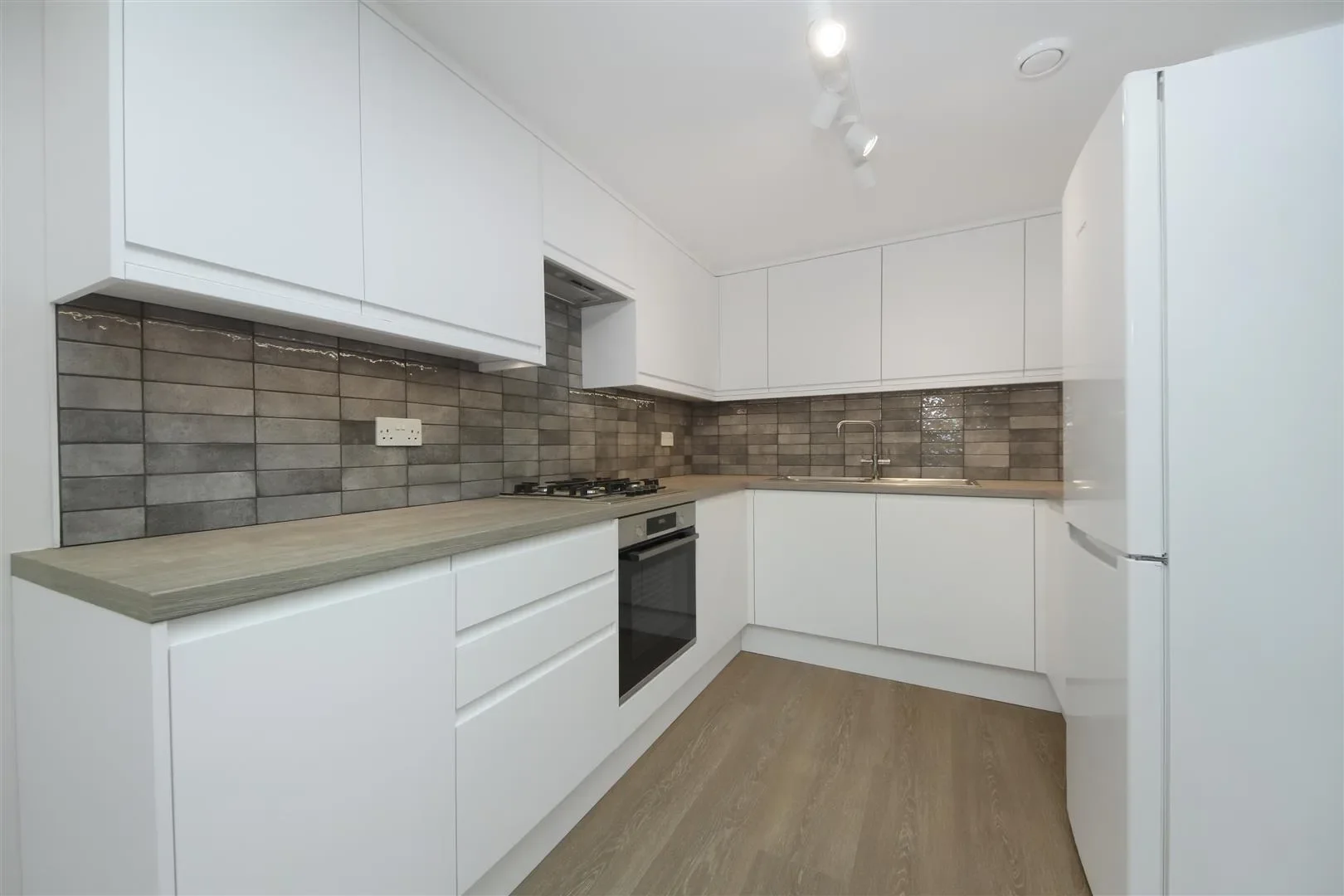 Flat Noel Road in Greater London